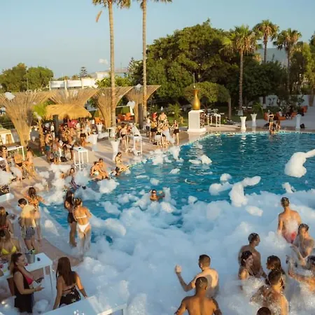 Hotel Black Amber Boutique