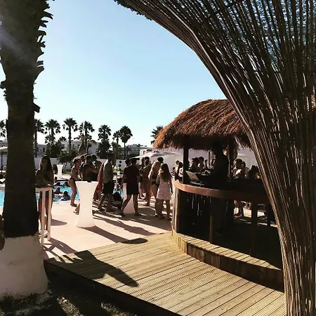 Black Amber Boutique Hotel