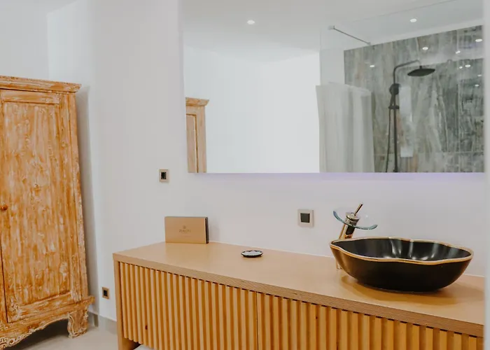 Black Amber Boutique Lambi (Kos)