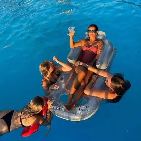 Hotel Black Amber Boutique *