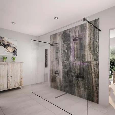 Black Amber Boutique Hotel