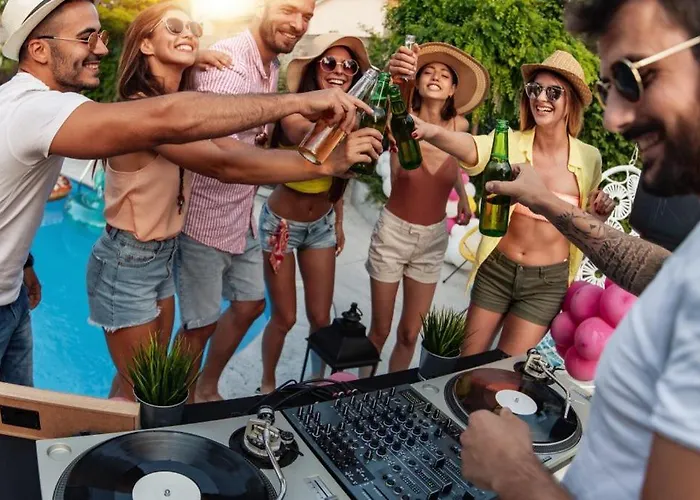 Black Amber Boutique *