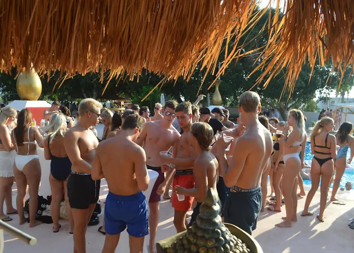 Black Amber Boutique 酒店 *