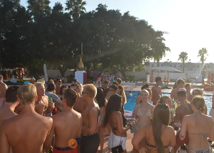 Black Amber Boutique * 兰皮