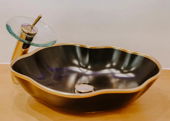 Black Amber Boutique فندق *