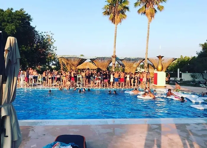 فندق Black Amber Boutique *