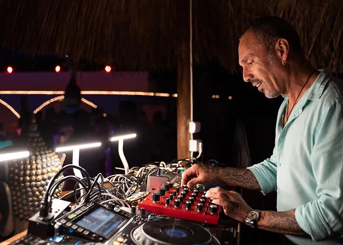 Black Amber Boutique فندق لامبي